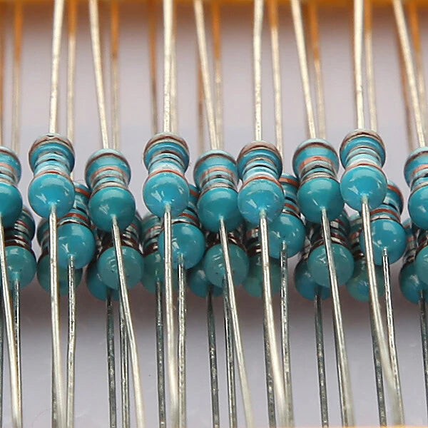 Geekcreit 600pcs 30 Kinds Value 1% 1/4W Metal Film Resistor Assorted Kit 20pcs Each Value