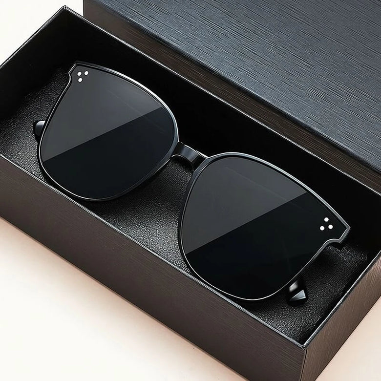 Stylish Oversized Black Sunglasses for Men Women UV400 Protection Anti-glare Eyewear for Daily Travel Driving