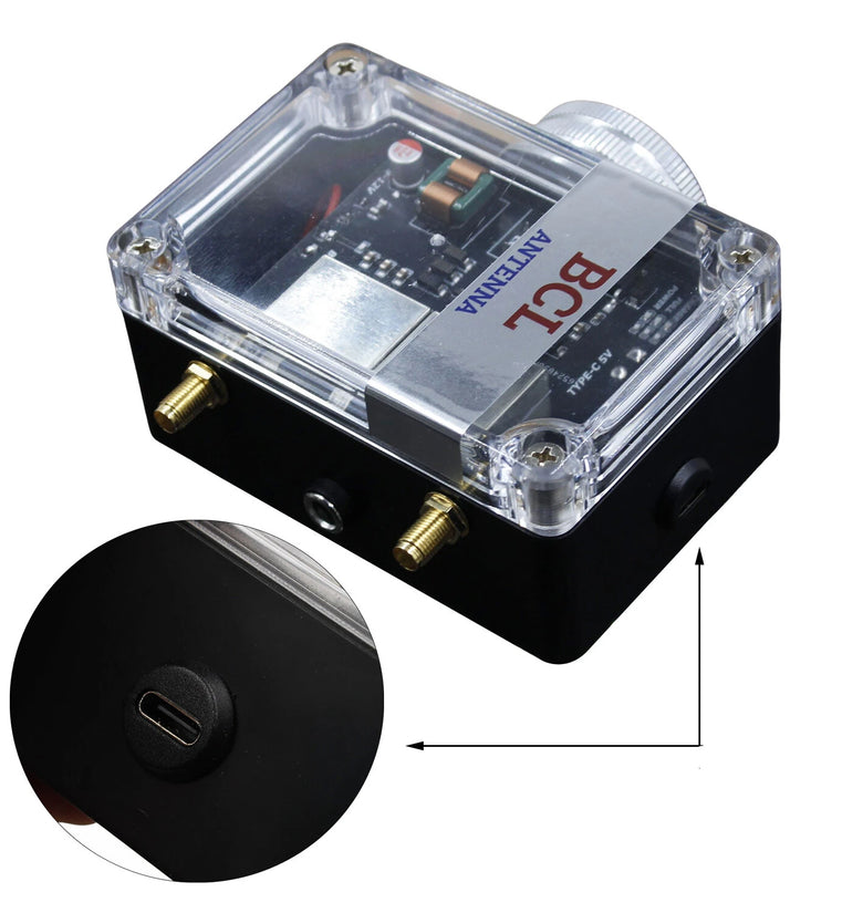 FM Signal Amplifier Adjustable 30dB Gain Low Noise 50-138MHz Dual Power Compatible with Passive Antenna Global FM Frequency Reception