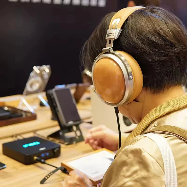 FiiO FT1 Closed-Back Headphone 3.5mm 4.4mm Wired Headset 60mm Large Dynamic Driver Hi-Res Audio American Black Walnut Wood Ear Cups Monitors Headphones